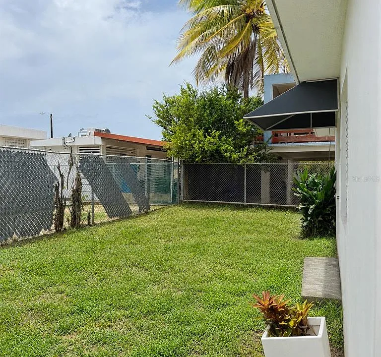 143 Jardines De Country Clb #2