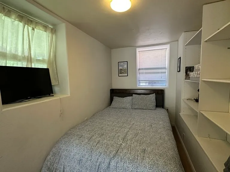 322 E 6th Ave — Photo 5