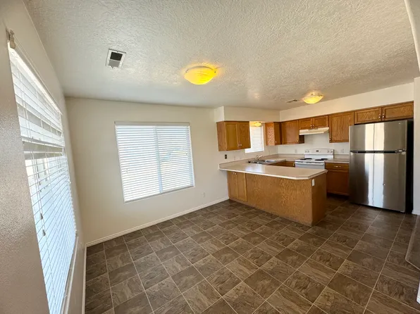 1063 S 430 E APT 4, Saint George, UT 84790