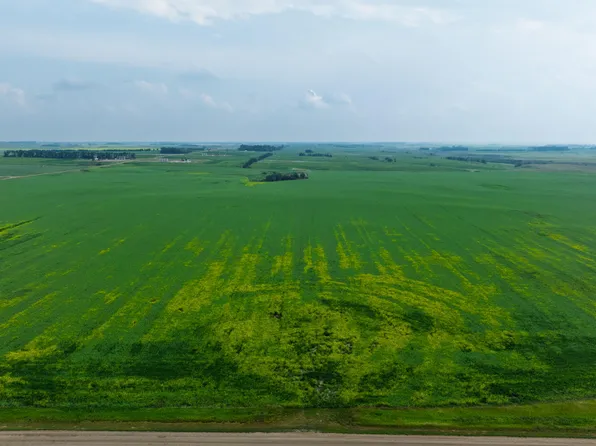 6 Avenue Ne, Souris, ND 58783