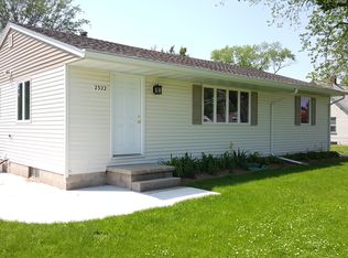2322 Center St, Cedar Falls, IA 50613