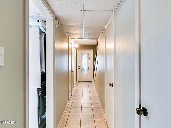 3rd image of 1316 Dulles Dr APT A