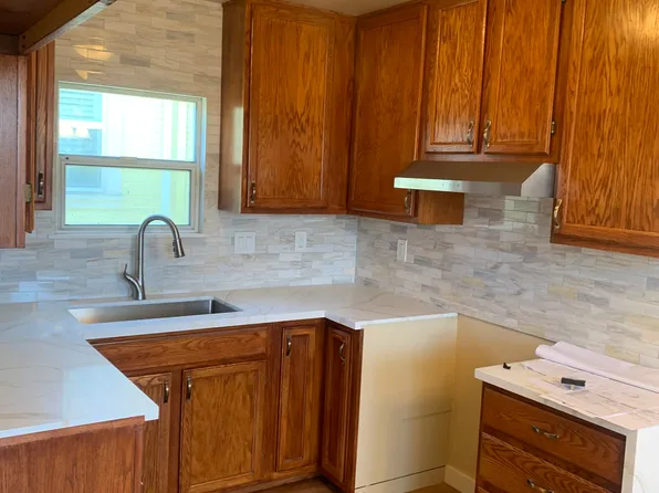 730 Lily St, Monterey, CA 93940