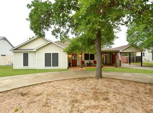 8 Deer Ridge Rd, Wimberley, TX 78676