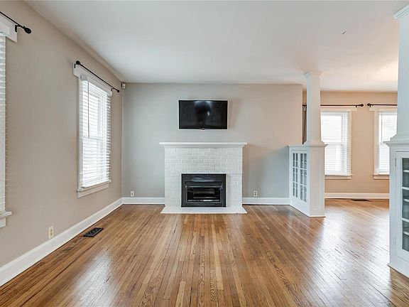 4th image of 8711 Eulalie Ave