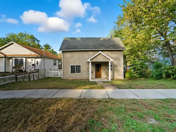 3832 15th St, Des Moines, IA 50313