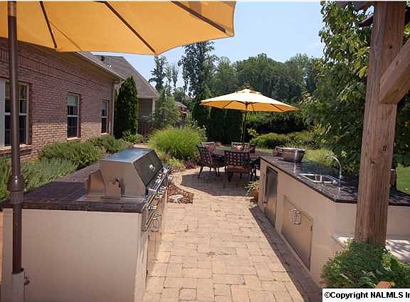 4th image of 106 Rainbow Glen Cir