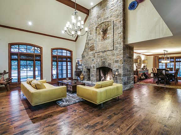 4th image of 415 Fall Creek Dr