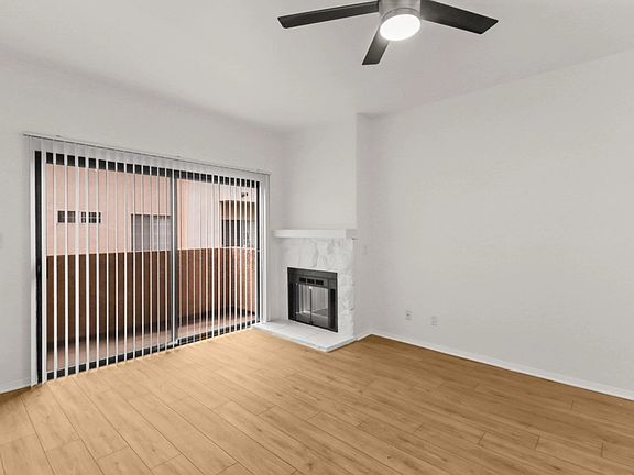 3rd image of 7040 Flight Ave #8