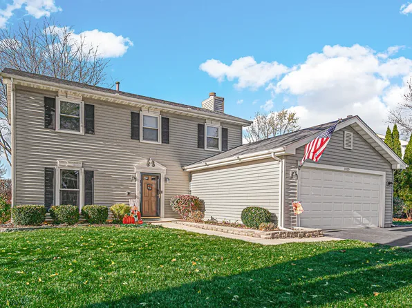 1035 Fox Run Ln, Algonquin, IL 60102