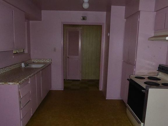 3rd image of 7793 Laramore Way