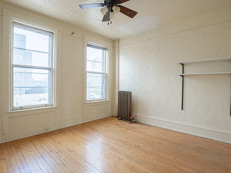 828 N Milwaukee St — Photo 11