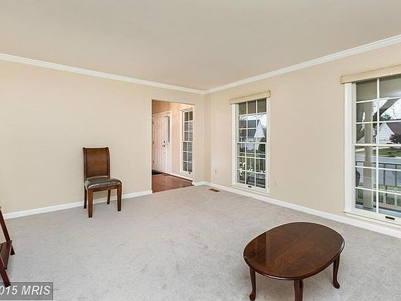 4th image of 701 Lelia Ct