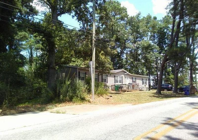 2nd image of 4246 Highway 39