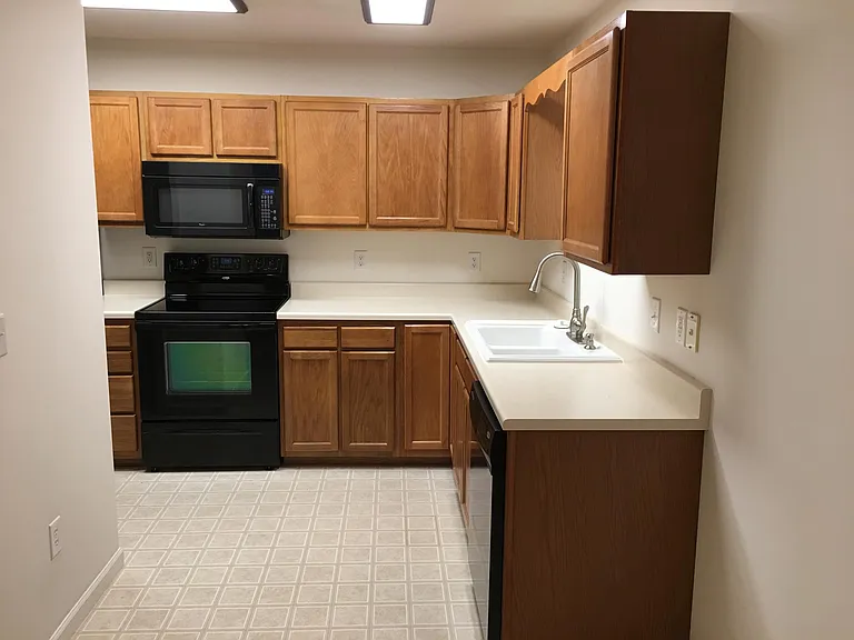 1322 Old Windmill Cir — Photo 7