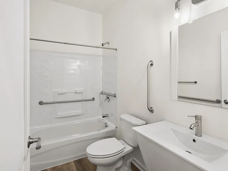 Owl's Nest Apartments — Photo 45
