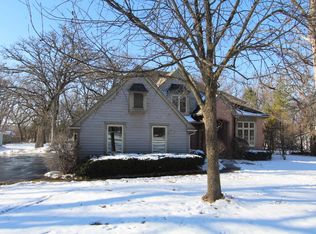 3005 Red Barn Rd, Crystal Lake, IL 60012