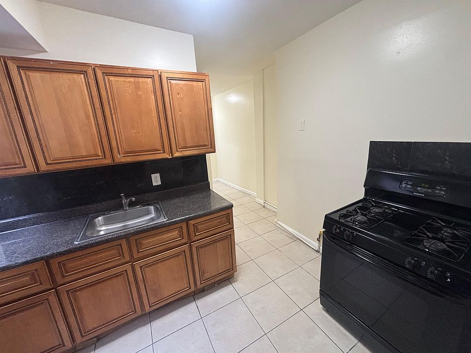 1st image of 159 Bergen Ave #5E