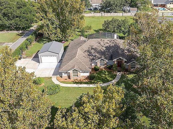 4th image of 8161 Oakland Pl