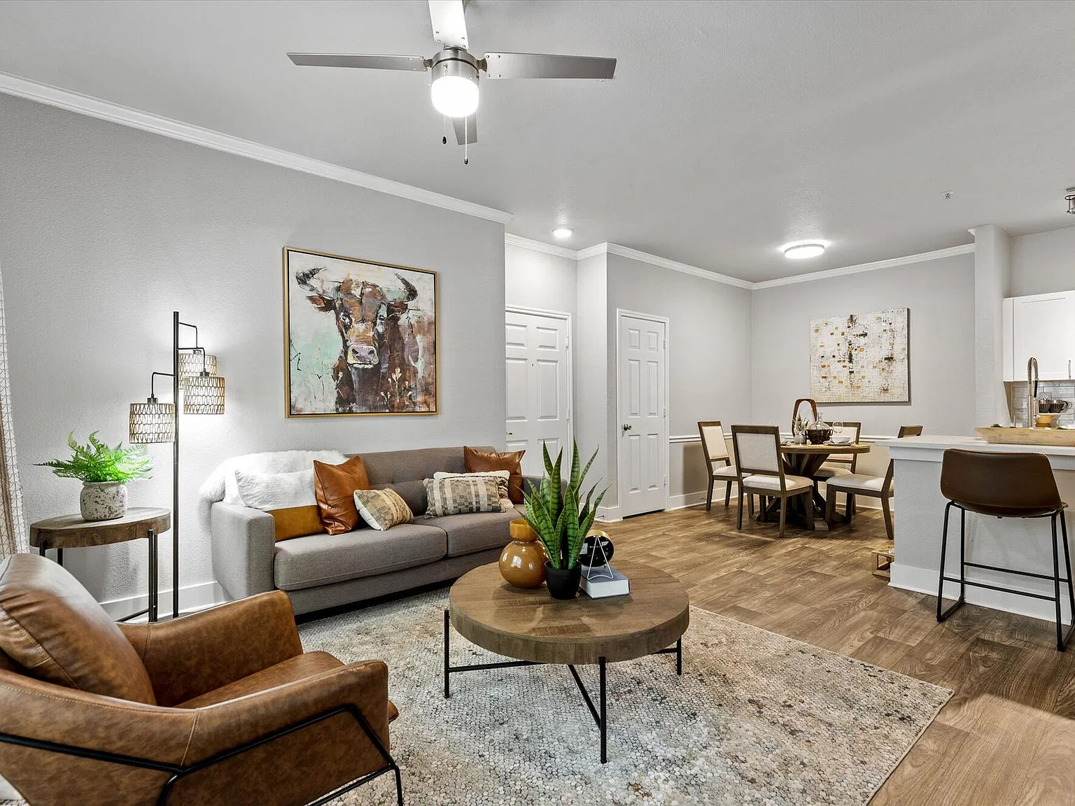 Siena Apartments — Photo 4