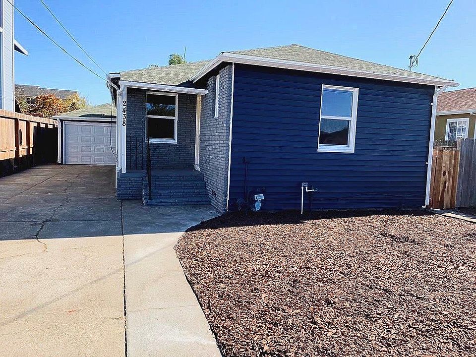 1st image of 2438 Merritt Ave