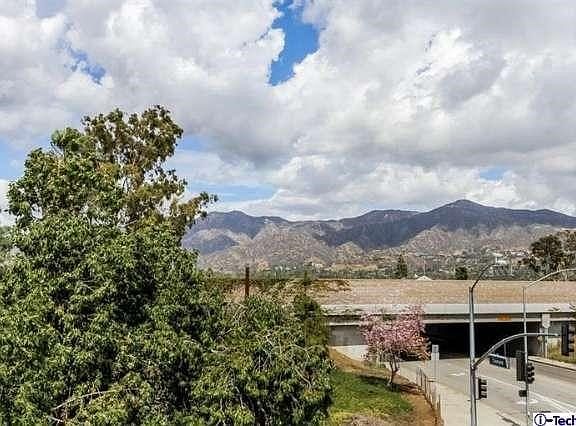 5th image of 730 W Doran St APT 203