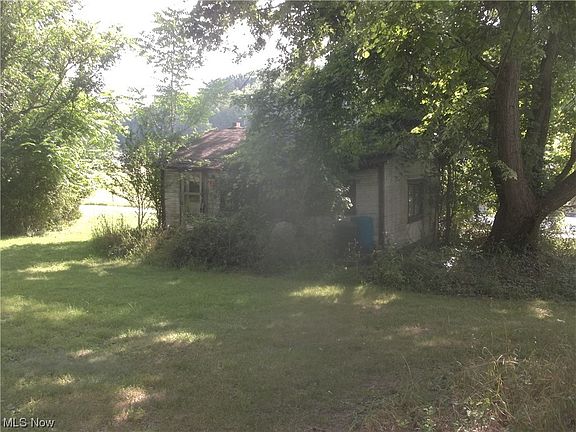 5th image of 1532 State Route 39 NE