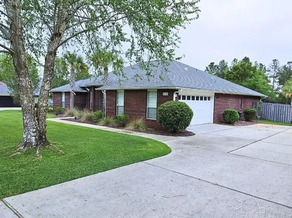 2752 Wallace Lake Rd, Pace, FL 32571