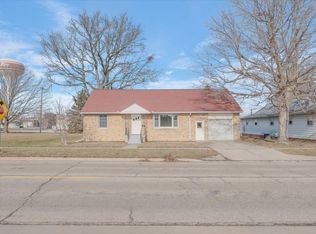 306 E Cedar St, Le Roy, IL 61752