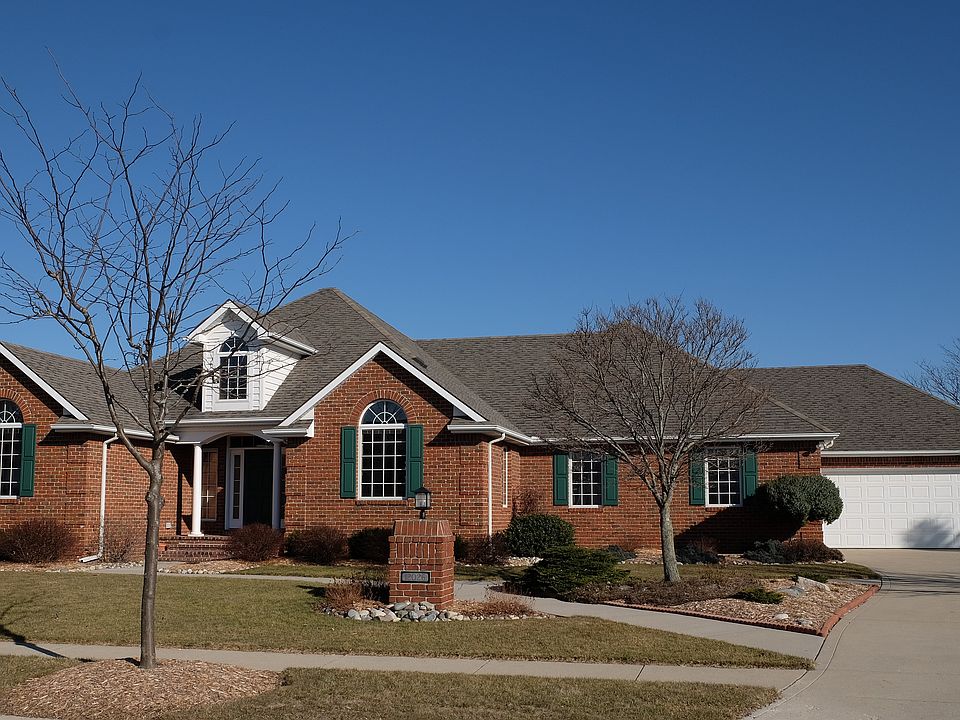 4+ CAR 4 BED ALL-BRICK RANCH