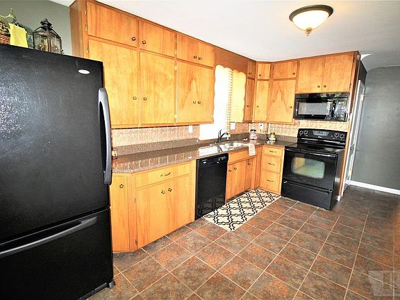 5th image of 1020 S Iowa Ave