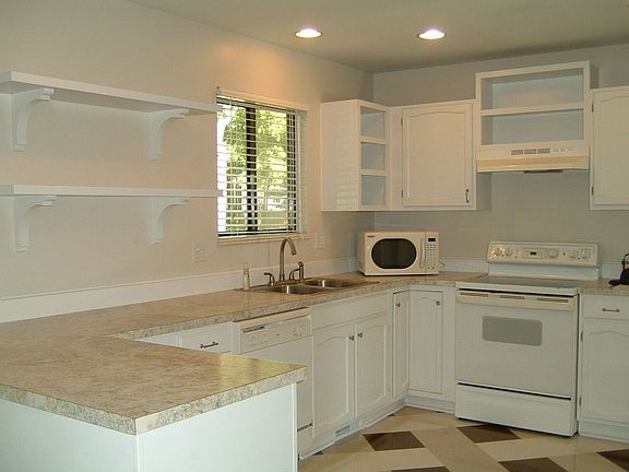 2nd image of 5875 Sampson Dr