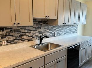 1 Rutgers Ct APT B8, Belleville, NJ 07109