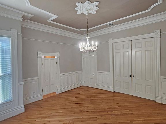 2nd image of 1519 17th St APT 5
