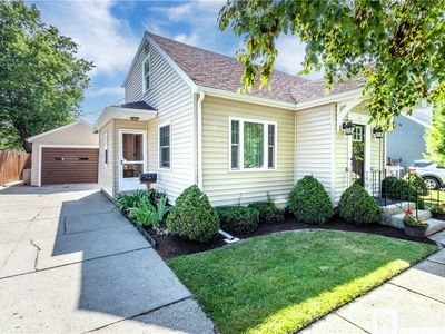 19 Darwin Dr, Depew, NY, 14043