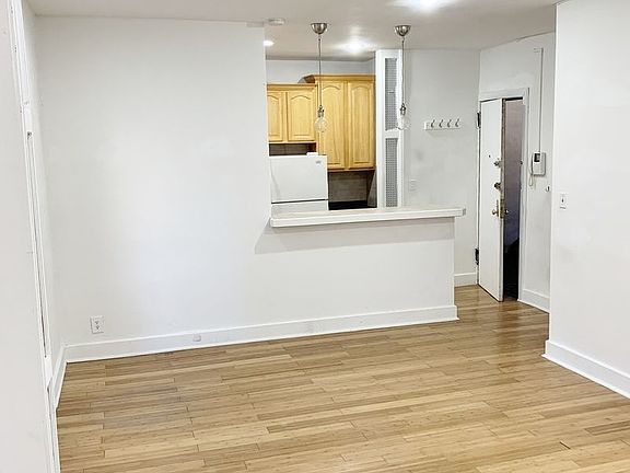 2nd image of 21-27 33rd St #3HH