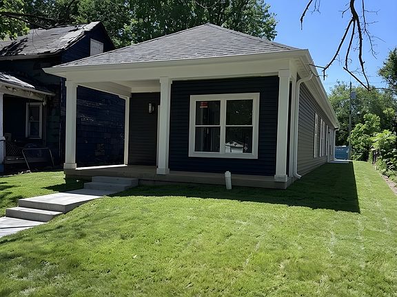 2nd image of 216 Trowbridge St