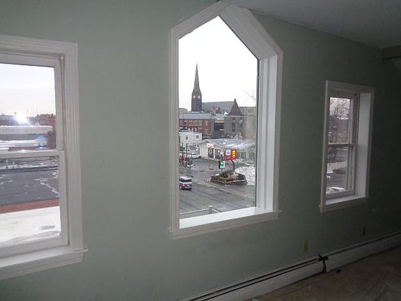 4th image of 71 King St #3