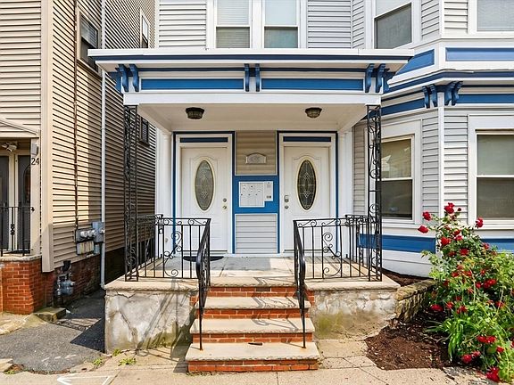 2nd image of 26 Gladstone St #3