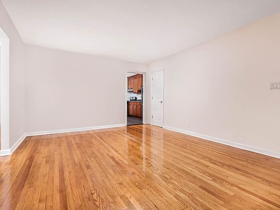 2nd image of 434 Livingston Ave #4swbdhghv