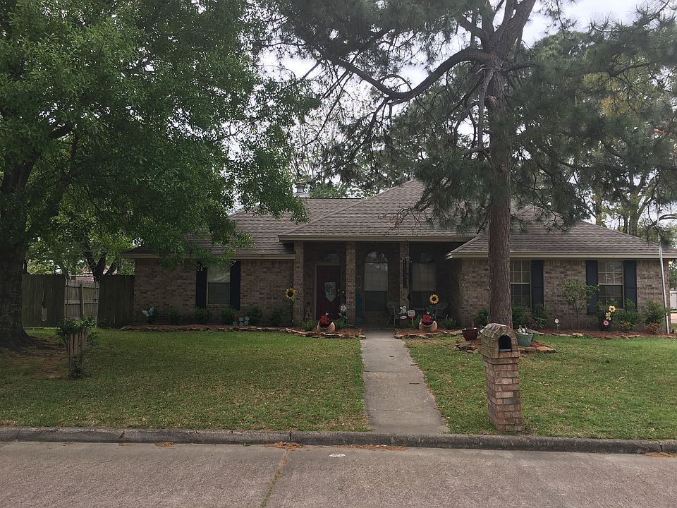 1st image of 4007 Stoney Brook Ln