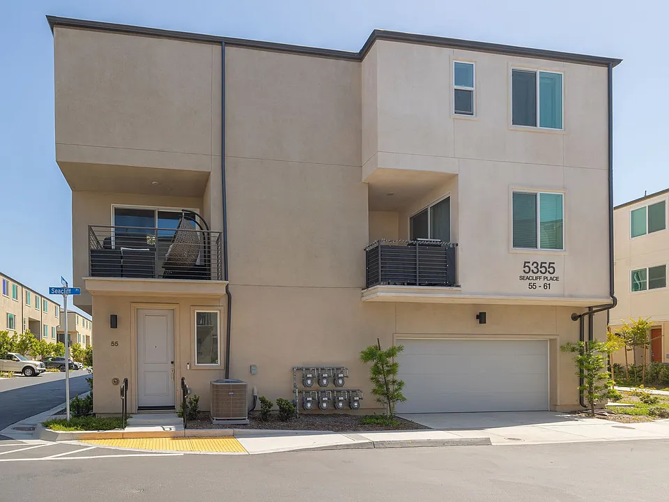 5355 Seacliff Pl #55