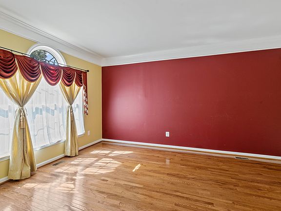 4th image of 22110 Whisperhill Ct