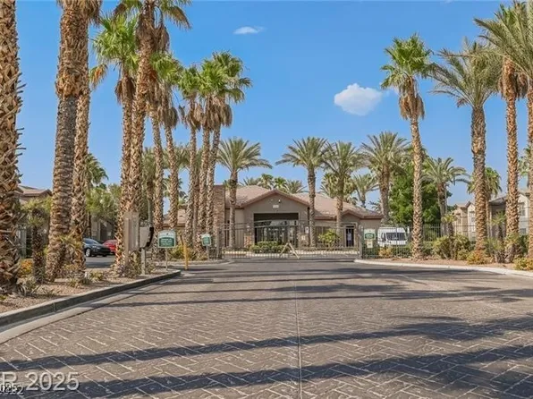 8000 Badura Ave Unit 1020, Las Vegas, NV 89113