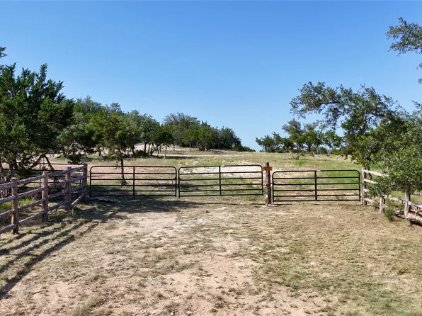 8364 Fitzhugh Rd, Dripping Springs, TX 78620
