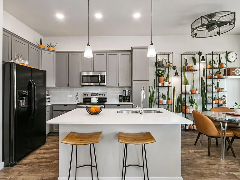 4116 S Park Dr — Photo 10