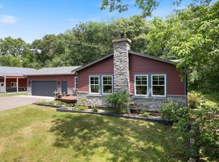 567 McCutcheon Rd, Hudson, WI 54016