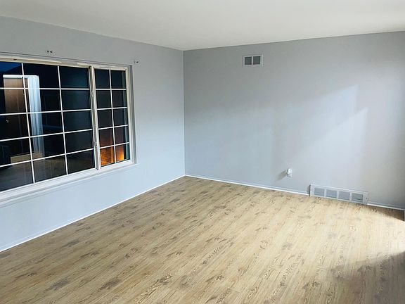 4th image of 25304 Shiawassee Cir APT 208
