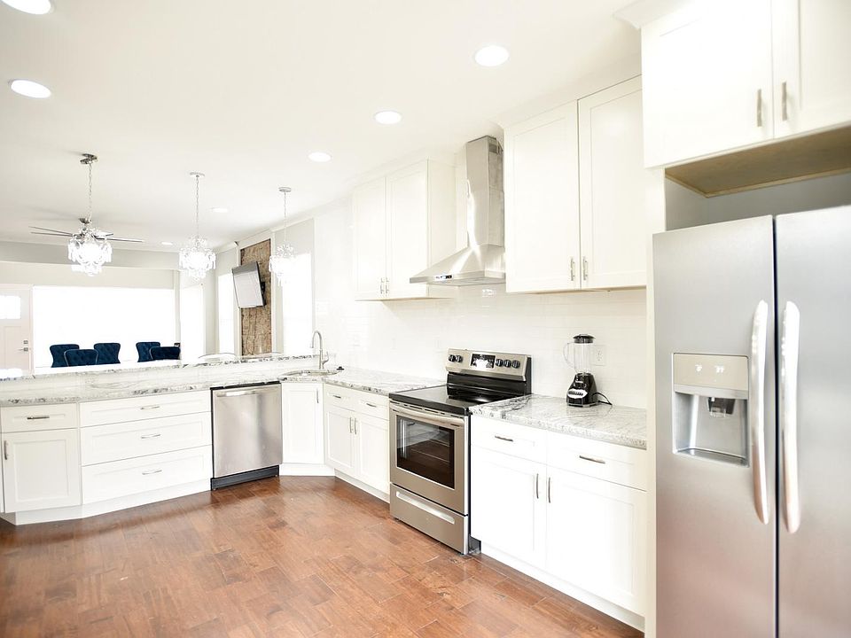 2nd image of 6688 Golfway Dr