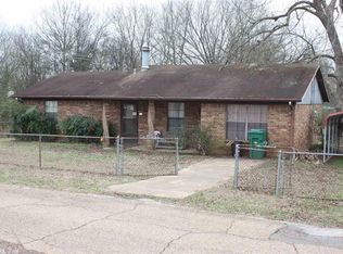 100 Reynolds St, Naples, TX 75568